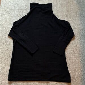 We The Free black woman's tunic sweater/dress, lightweight, large